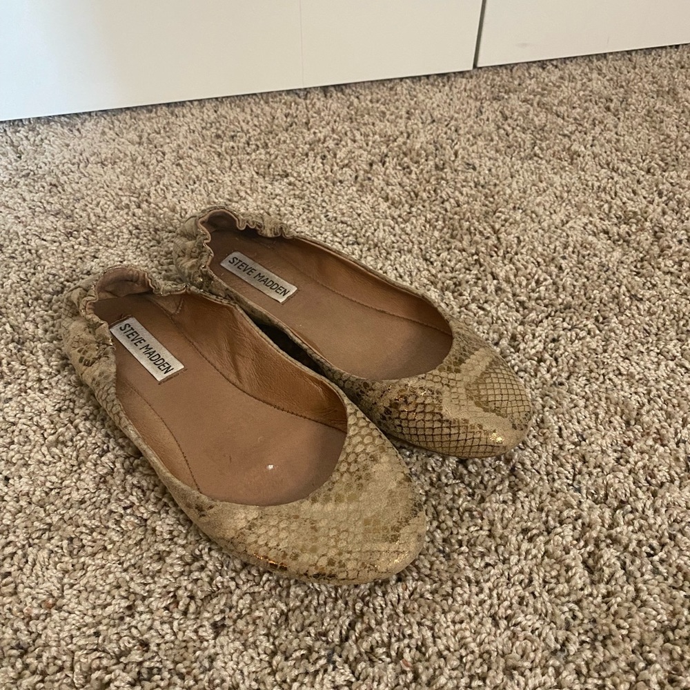 Steve Madden Snakeskin Ballet Flats